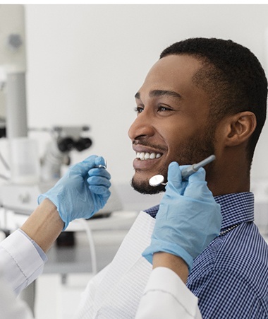 Man getting dental crowns in Springfield 